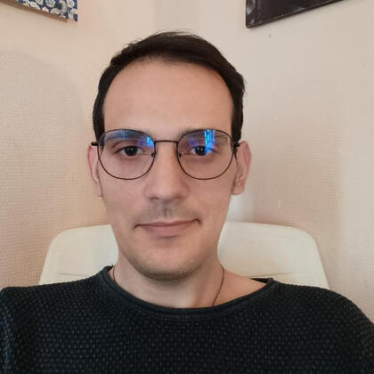 Ādam Defays Community Manager & Expert Marketing Digital